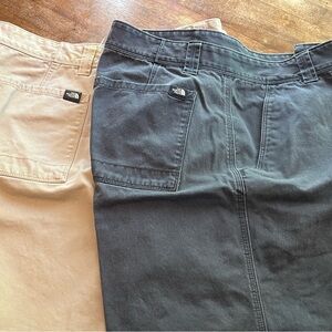 The North Face Men's shorts - Black and Tan